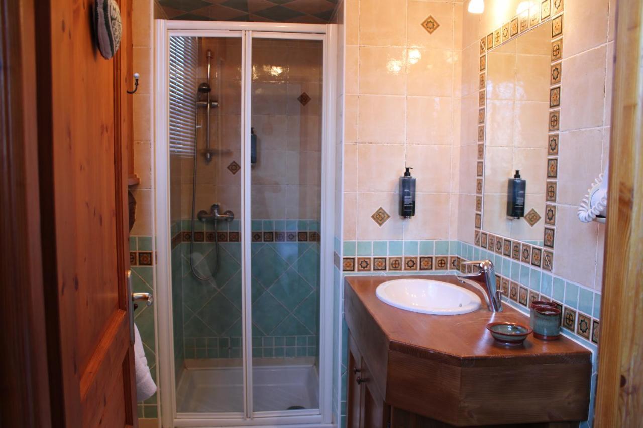 Auberge De Cassiel La Côte-dʼAime Kamer foto